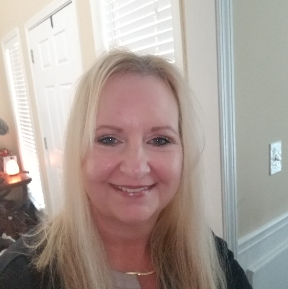 Meet your Posher, Lynne